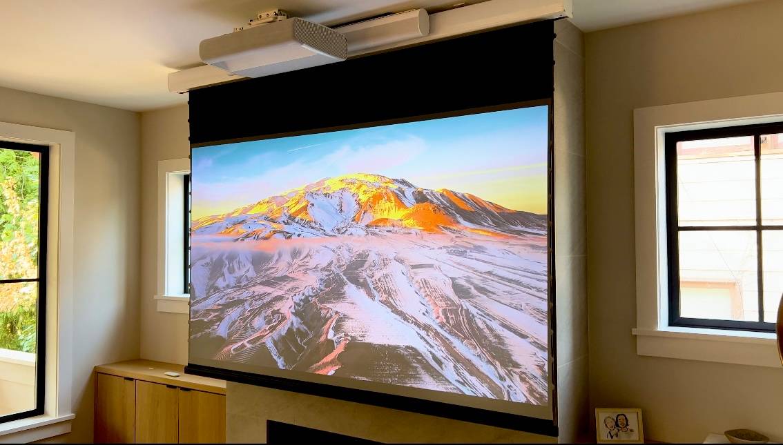 Projector screen
